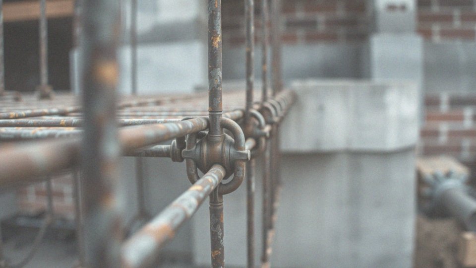 Co ile strzemiona w wieńcu – zasady i normy budowlane