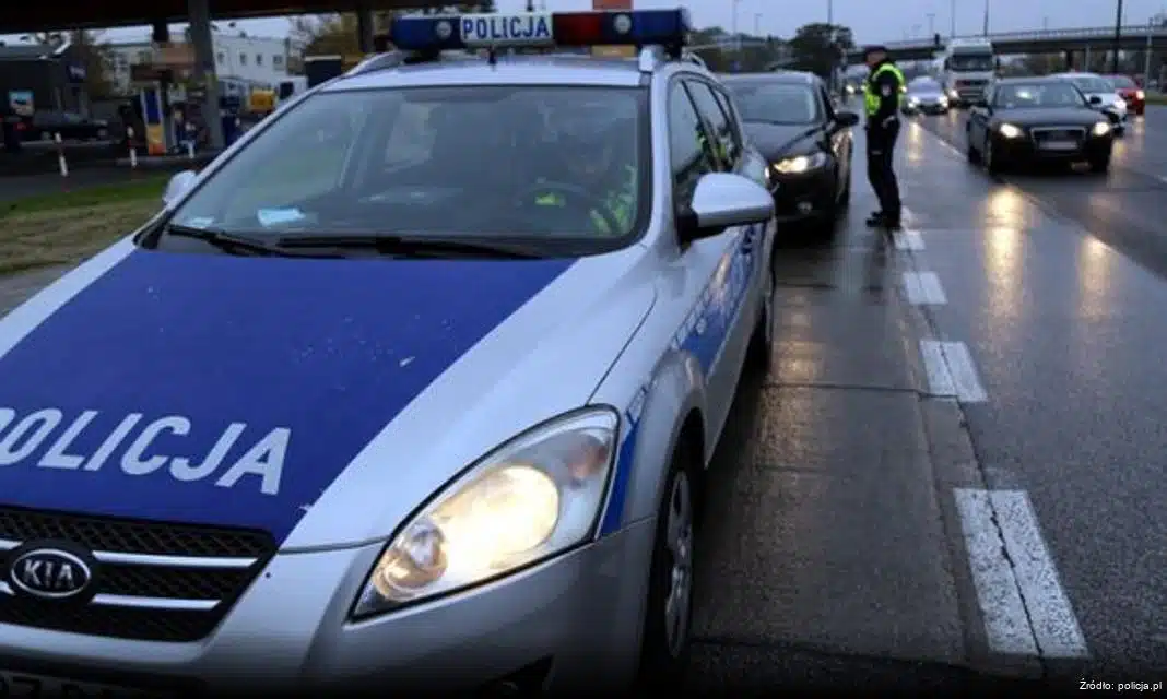 Spotkanie policjantów z urzędnikami na rzecz bezpieczeństwa ruchu drogowego w powiecie bielskim