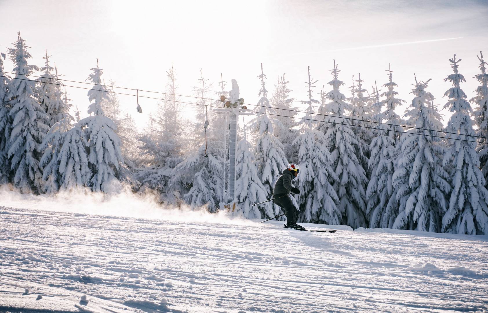 Trasy narciarskie Beskidy – gdzie szukać dobrze przygotowanych stoków i wygodnej infrastruktury?